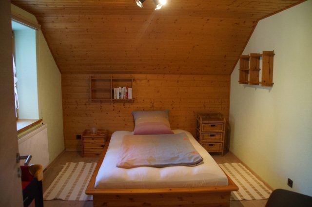 Schlafzimmer 4